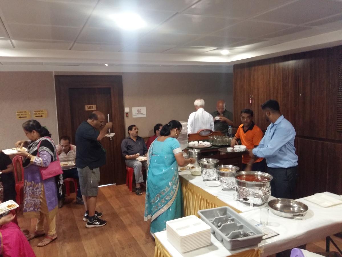 Hotel Maratha Residency Ratnāgiri Kültér fotó