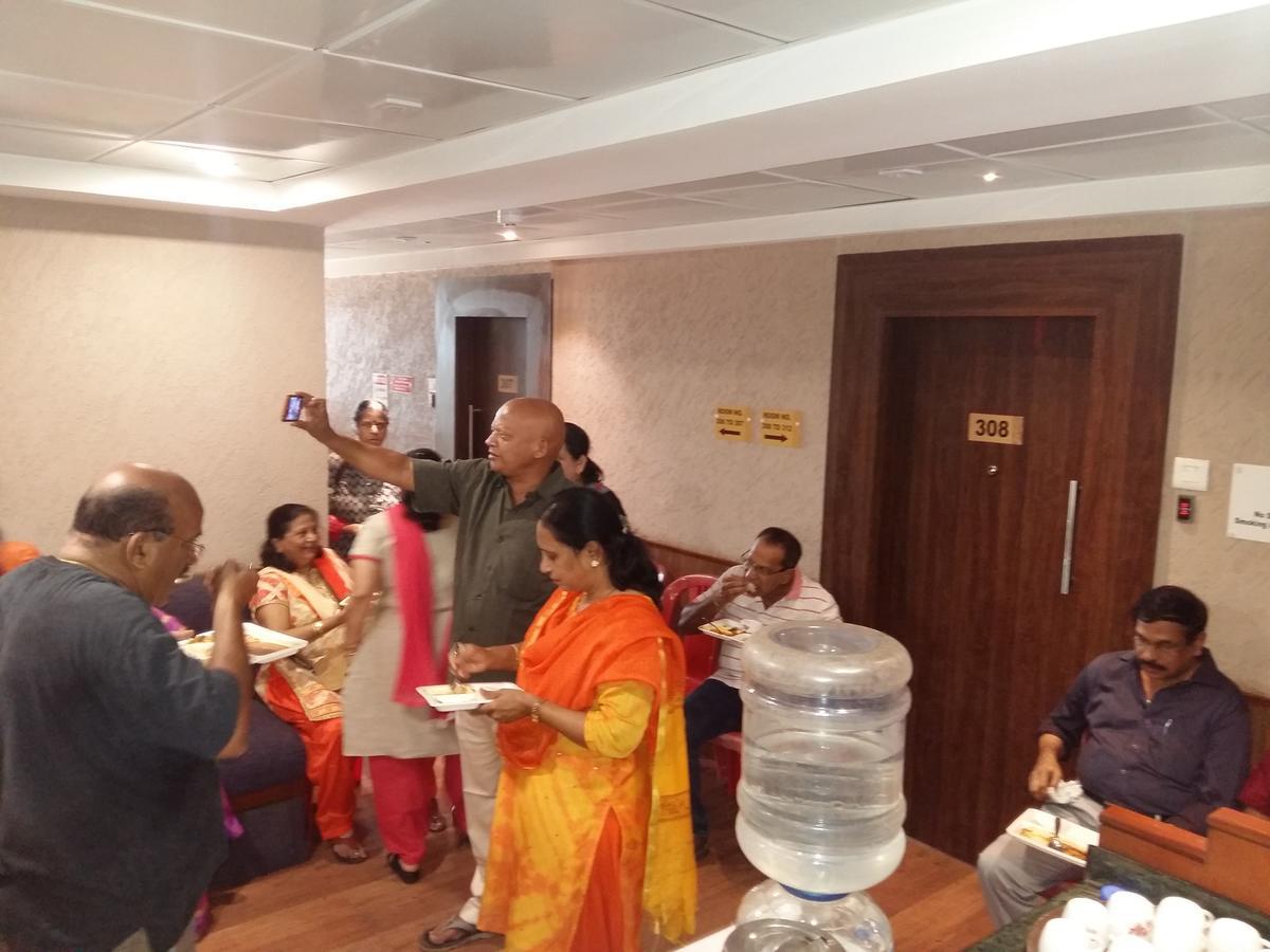 Hotel Maratha Residency Ratnāgiri Kültér fotó